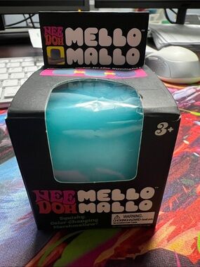 Nee Doh Mello Mallo Color-Changing Squishy - Blue
